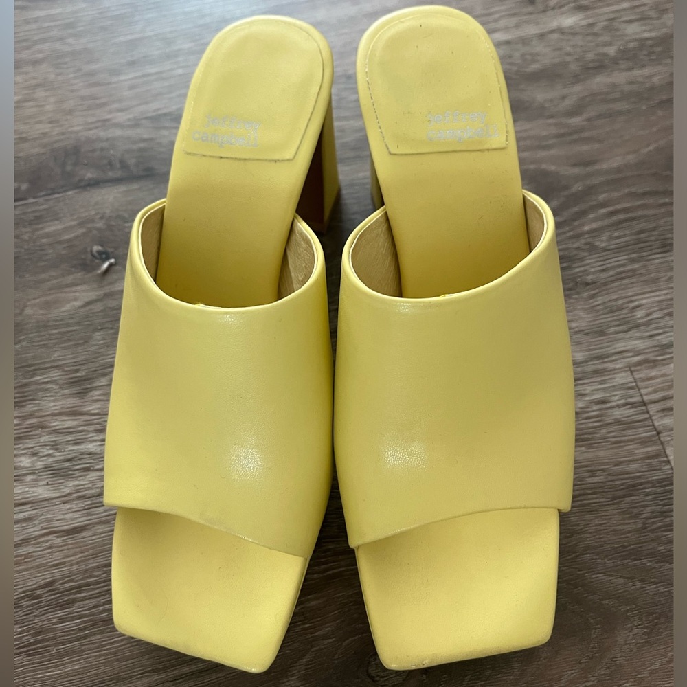 Jeffrey Campbell Caviar Heel Yellow size 7.5